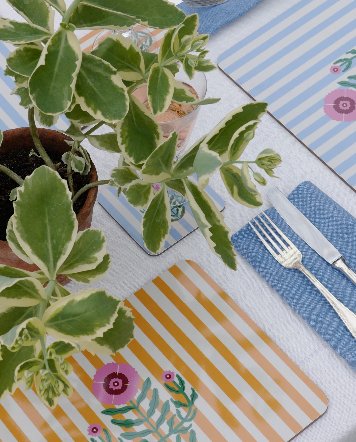 Bloomfield Stripes Set of 6 Placemats
